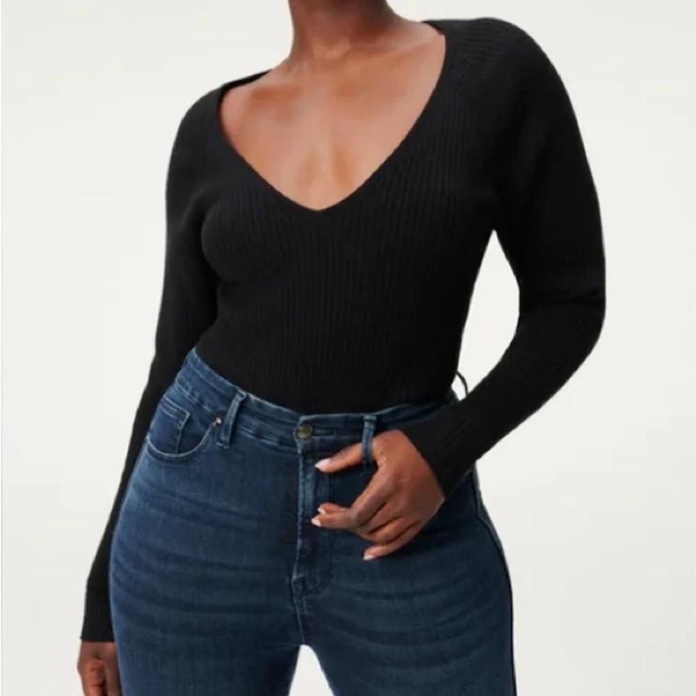 Good American Deep V Ribbed Bodysuit : 2 (Medium)